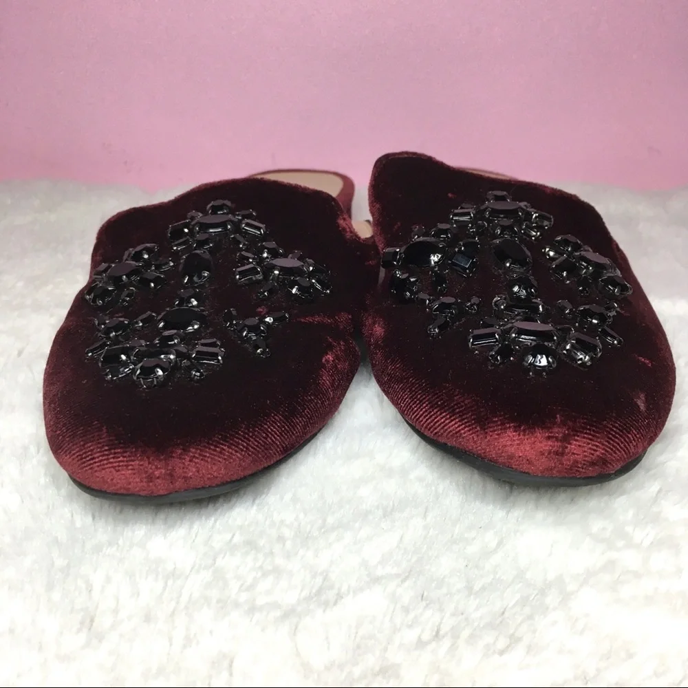 Unisa Maroon Burgundy Velvet Jeweled Embellished Slip On Mules Clogs 7 - Picture 3 of 5
